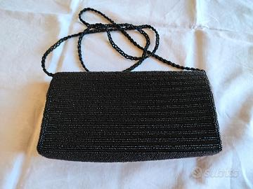 Borsetta a tracolla vintage con perline nere