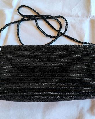 Borsetta a tracolla vintage con perline nere