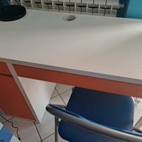 scrivania ikea