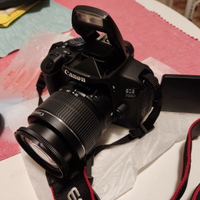 Canon EOS 700D + Obbiettivo EF-S 18-55 III