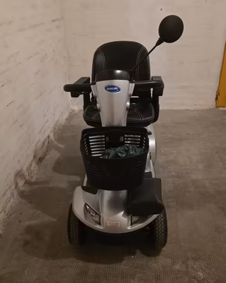  Scooter elettrico Invacare x disabili