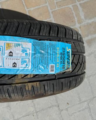Gomma Superia EcoBlue 4S, 235/50 R18 101W XL.