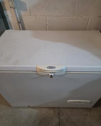 Congelatore pozzetto AF6351AP WHIRLPOOL