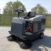 SPAZZATRICE INDUSTRIALE UOMO A BORDO PERLA 70E - S