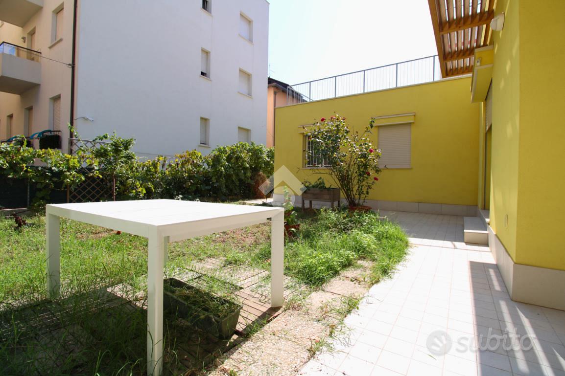 VILLA SINGOLA A RIMINI - Vista 6