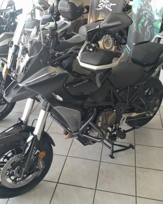 Qj Motor SRT 700 S