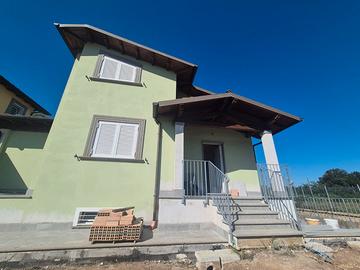 Villa nuova bracciano