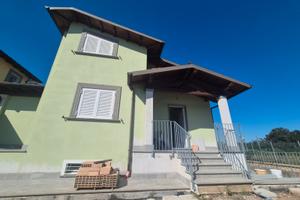 Villa nuova bracciano