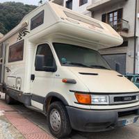 Camper mansardato iveco 35c13-130cv