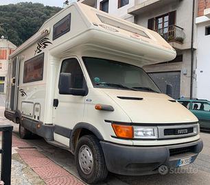 Camper mansardato iveco 35c13-130cv