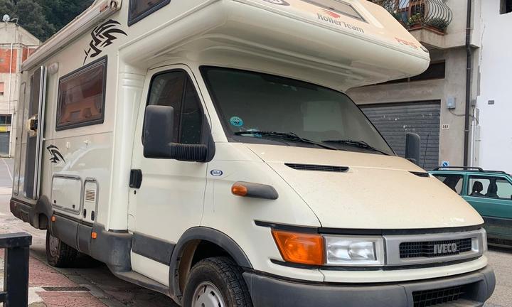 Camper mansardato iveco 35c13-130cv