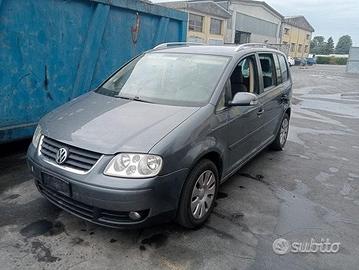 Volkswagen Touran 1.9 TD 2005 Demolito - Ricambi