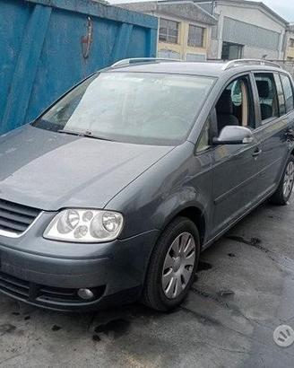 Volkswagen Touran 1.9 TD 2005 Demolito - Ricambi