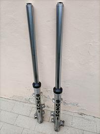 Suzuki GSX 750e - forcelle