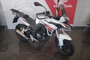 Benelli TRK 251 PATENTE A2