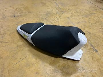 Sella Aprilia Sr stealth