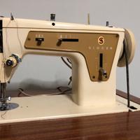 Macchina da cucire Singer vintage