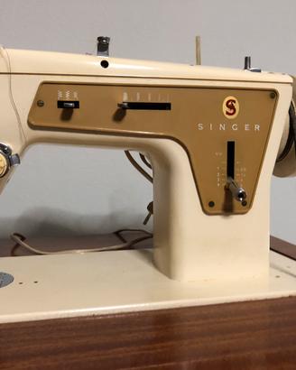 Macchina da cucire Singer vintage