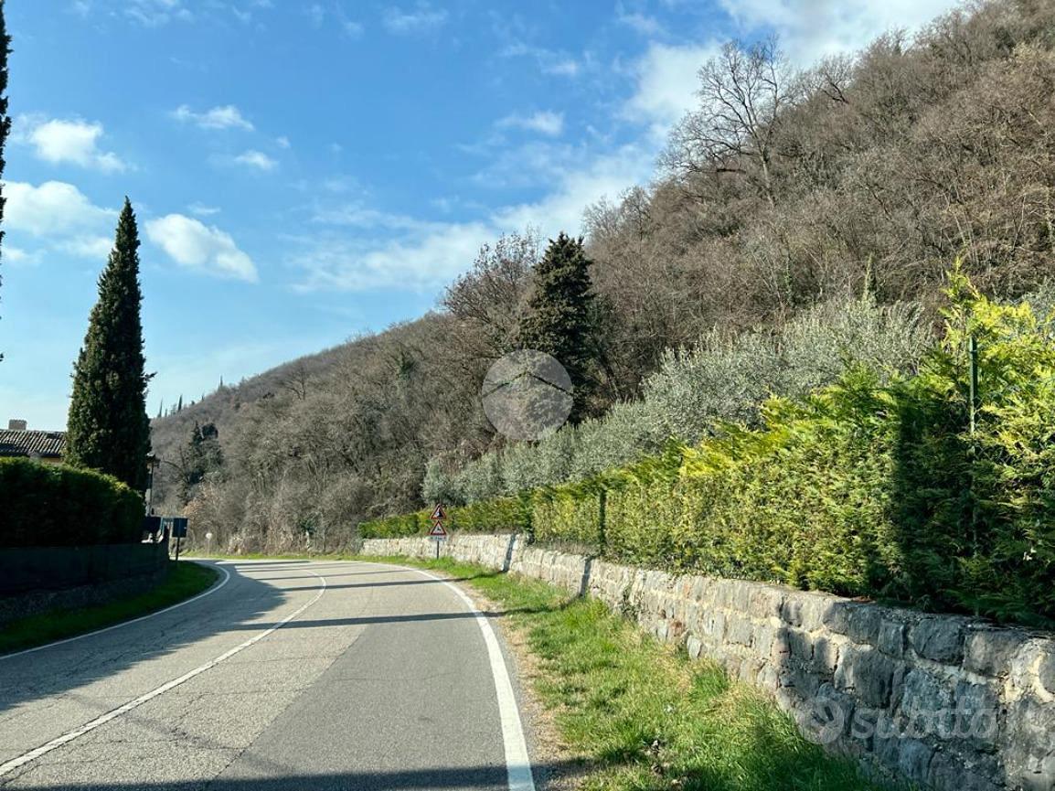 TER. AGRICOLO A CAPRINO VERONESE - Vista 2
