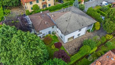 PORZIONE DI BIFAMILIARE A MOZZO