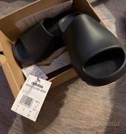Ciabbata Adidas Yeezy slide