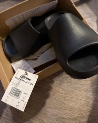 Ciabbata Adidas Yeezy slide