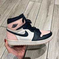 Air Jordan 1 Mid Crimson Tint