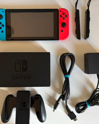 Nintendo Switch originale completa di scatola