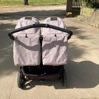 Passeggino gemellare/ fratellare