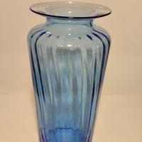 Vaso di vetro per fiori