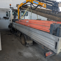 Nissan atleon 3000 diesel con gru effer 35