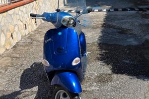 Vespa ET4 125 