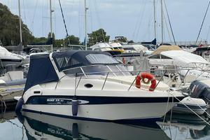 Manó Marine 22.5 cabin permuto per garage