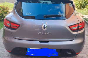  Clio costume National 