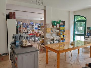 Negozio al dettaglio di Caffè torrefatto e Vini