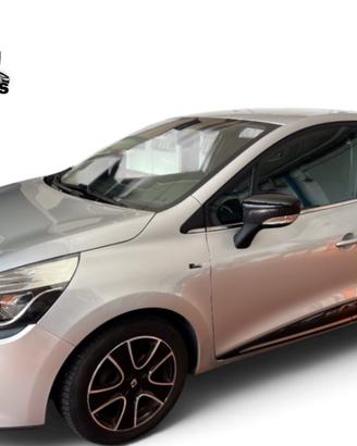 Renault Clio 1.2 75CV 5 porte Zen Si Neopatentati