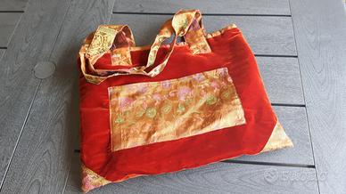 Borsa vintage in velluto fatta a mano