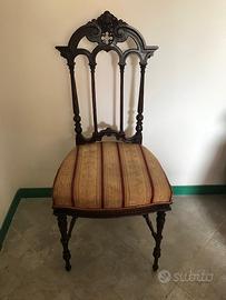 Coppia di sedie d'antiquariato stile Liberty