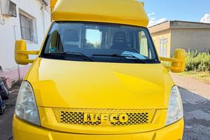 Autonegozio paninoteca ambulante food truck