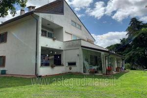 Villa o villino Jesi [A4243368]