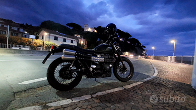 Triumph 900 scrambler