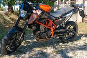 KTM DUKE 690 anno 2016
