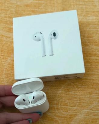 AirPods
