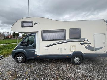 Camper 6 posti mansardato