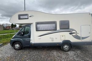 Camper 6 posti mansardato