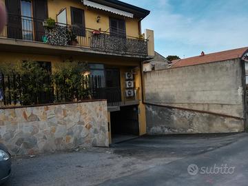 Garage , leggi bene
