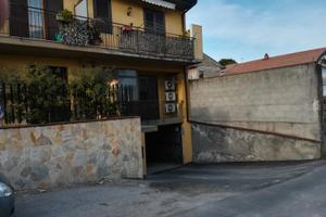 Garage , leggi bene