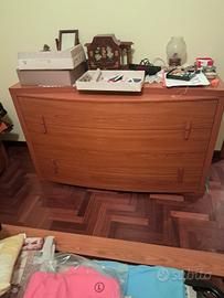 camera matrimoniale senza armadio e vetrinetta