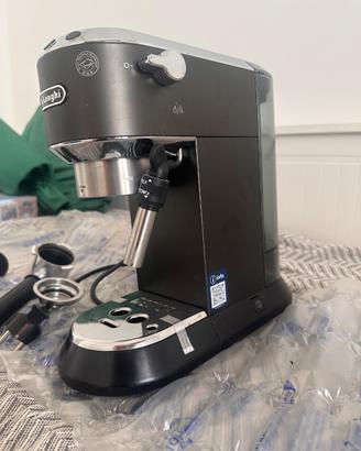 Macchina da caffè espresso con cialde o macinato