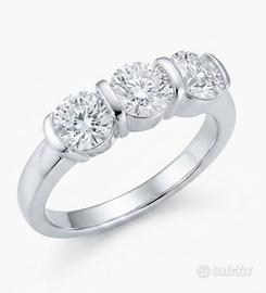 Anello Trilogy in Argento con Moissanite 1,5 CT